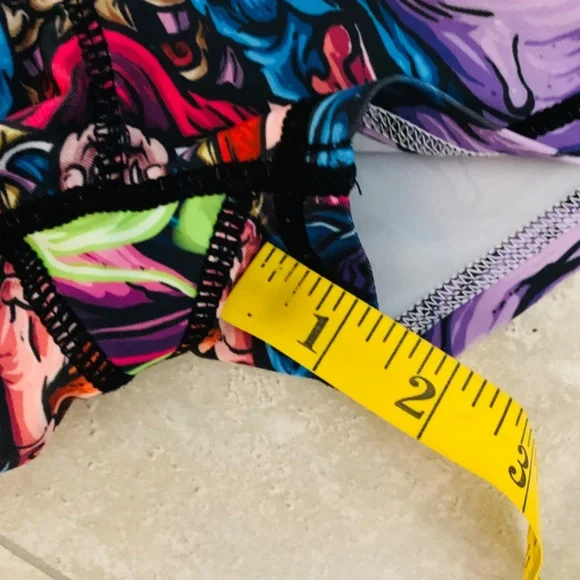 Alice in Wonderland Waz Shop Crop Top & Short Set Size Small Melty Alice Trippy - Picture 9 of 13